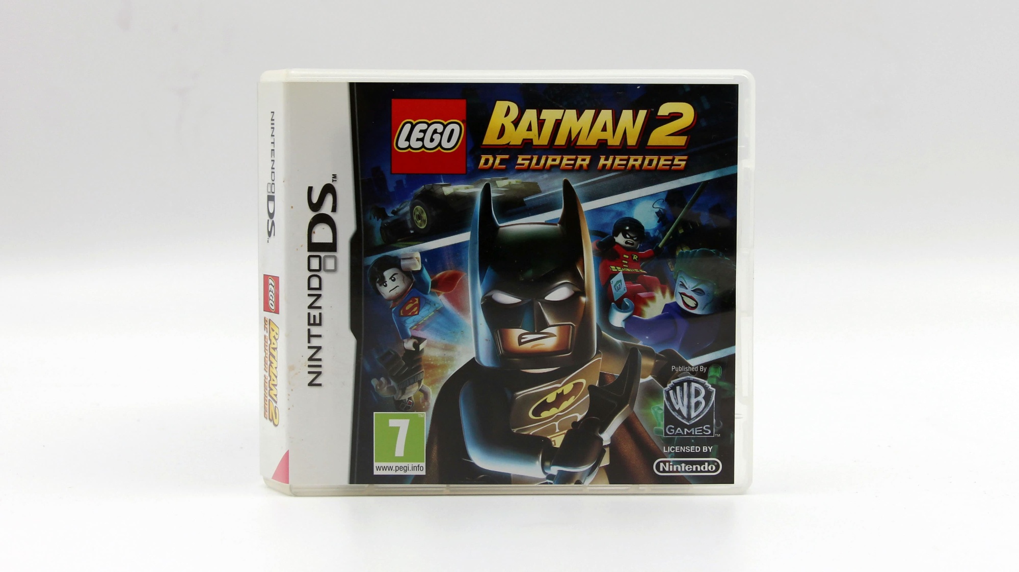 Lego batman 2 dc super heroes nintendo ds sale