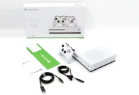 Игровая приставка Xbox One S 1TB В коробке
