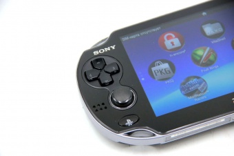 Игровая приставка Sony PlayStation Vita FAT 16 Gb [ PCH 1008 ] Black HEN Б/У