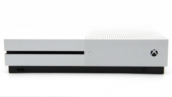 Игровая приставка Xbox One S 1TB Б/У