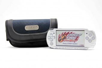 Игровая приставка Sony PSP 3004 Slim 8 Gb Silver Б/У